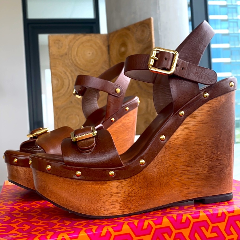 NWT Tory Burch Wedges “Tatum” Double Buckle Wood and Leather